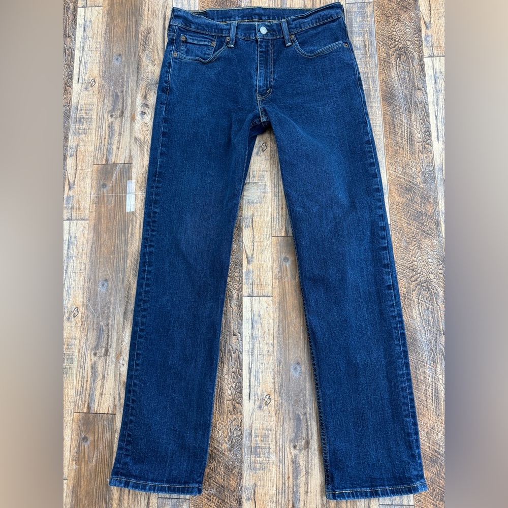 Levi's 514 Straight Fit Medium Wash Denim Jeans, Men's Size 33x32